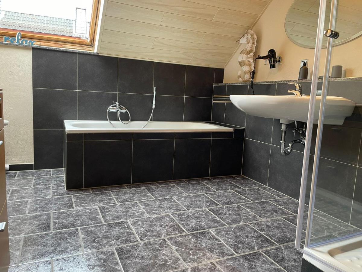 Ferienhaus Mone 몬샤우 외부 사진